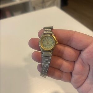 Women’s Sharp Wristwatch